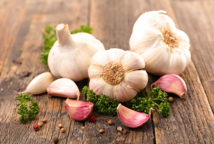 Foods with Healing Power: The Benefits of Garlic
