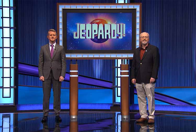 Jeopardy! host Ken Jennings and CHoR doctor Henry Rozycki
