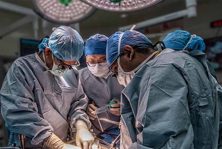 Hume-Lee surgeons performing a liver transplant