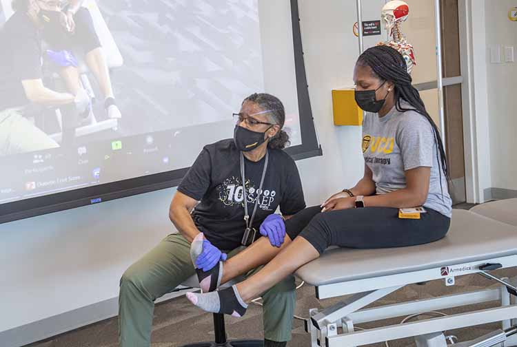 Health sciences summer pipeline program offers undergrads six-week slice-of-life as a grad student 