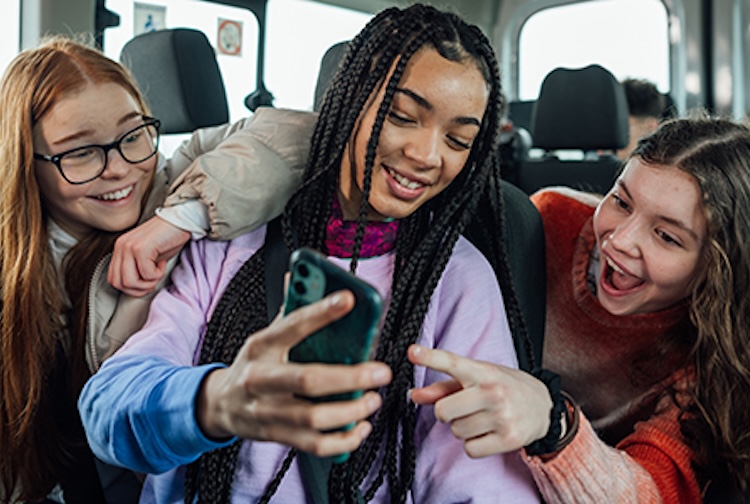 4 important questions about teens and social media challenges